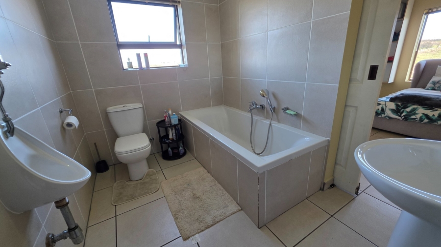4 Bedroom Property for Sale in Island View Western Cape